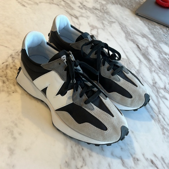 New Balance 327 Sneakers - Picture 3 of 5